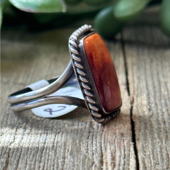 Navajo Sterling Silver Spiny Oyster - Picture 6 of 16